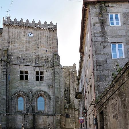 Aparthotel O Novo Cabalo Furado Tui Bagian luar foto