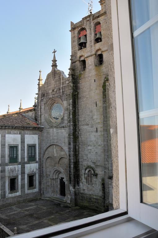 Aparthotel O Novo Cabalo Furado Tui Bagian luar foto